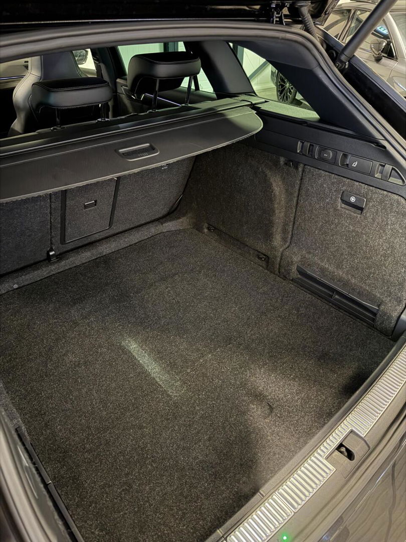 Škoda Superb Combi Skoda Superb 1.5 TSI Sportine Pano Virtual Trekhaak Memory