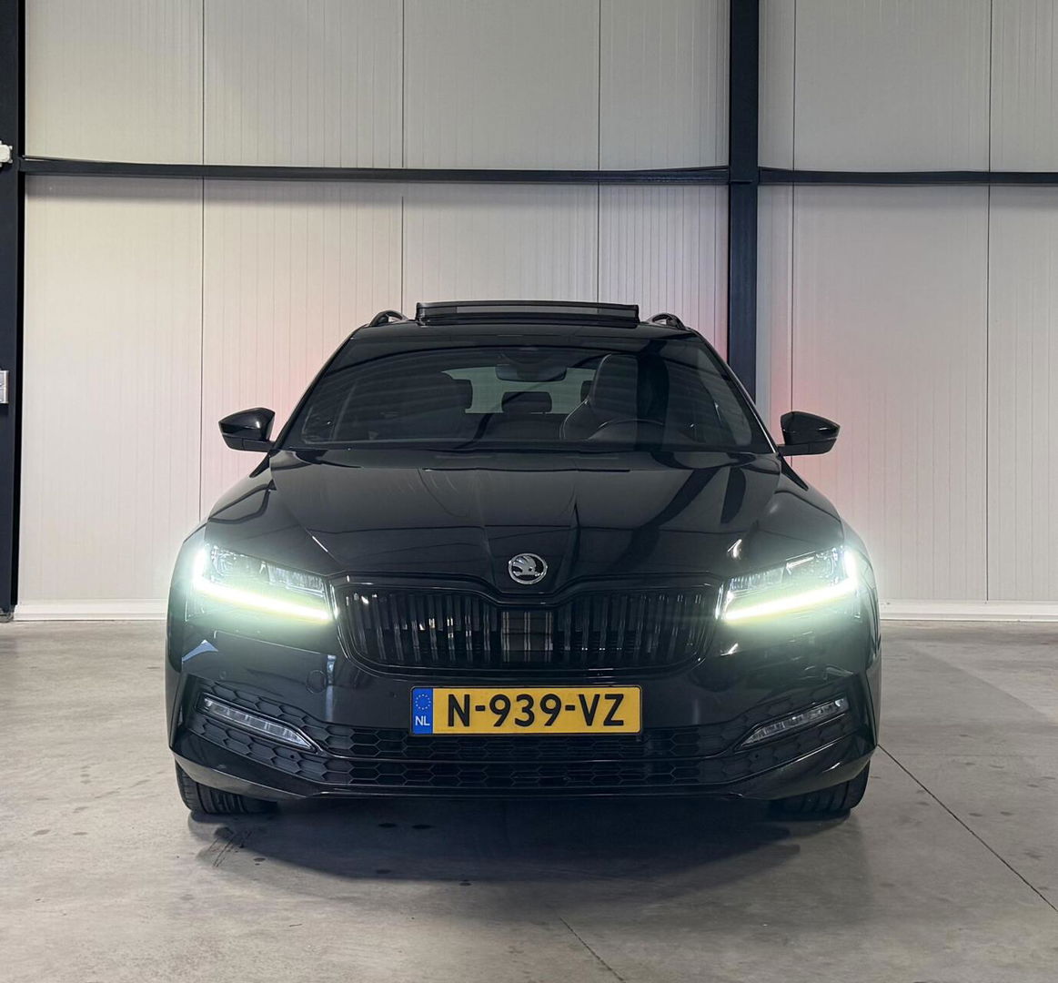 Škoda Superb Combi Skoda Superb 1.5 TSI Sportine Pano Virtual Trekhaak Memory