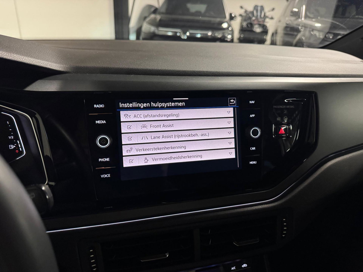 Volkswagen Polo 1.0 TSI R-Line KEYLESS CAM