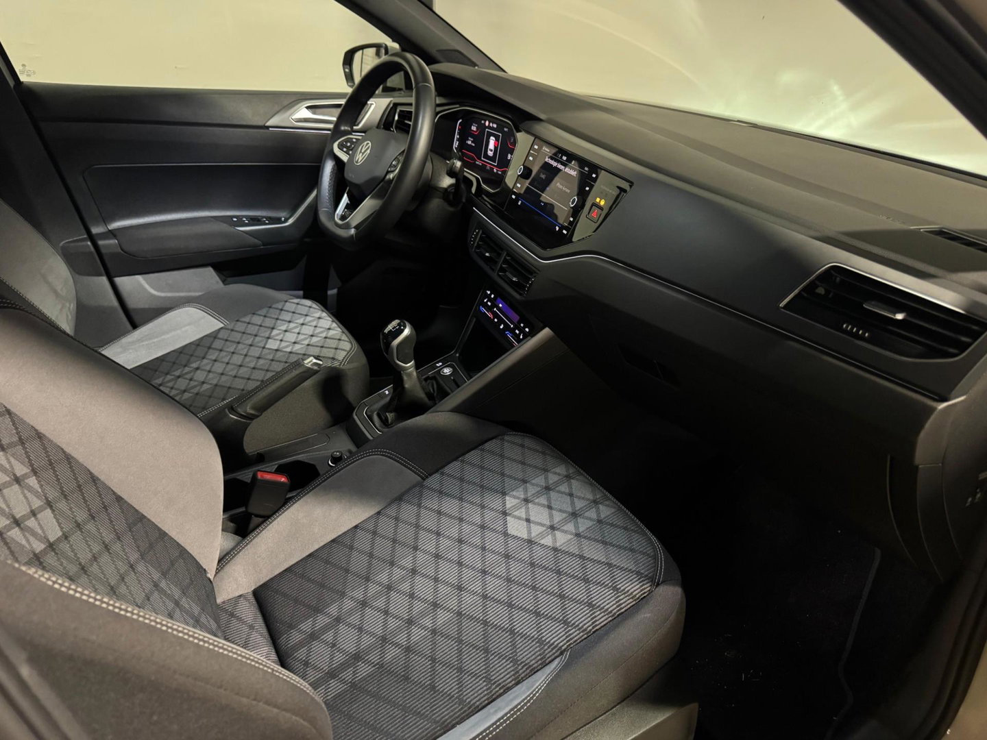 Volkswagen Polo 1.0 TSI R-Line KEYLESS CAM