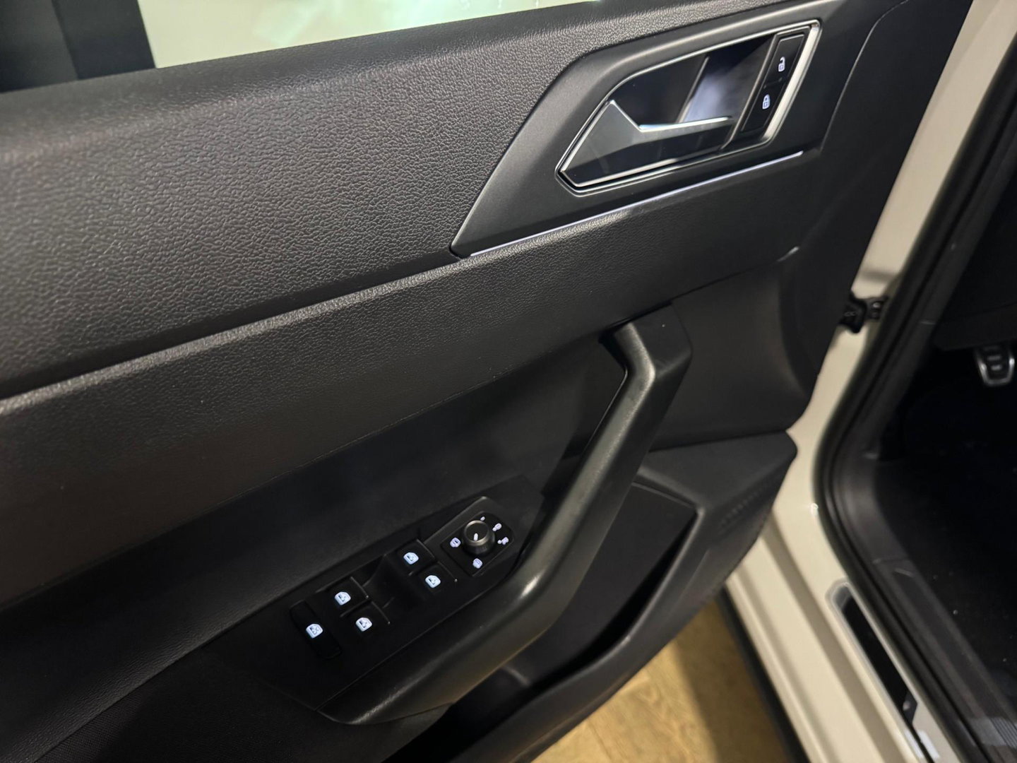 Volkswagen Polo 1.0 TSI R-Line KEYLESS CAM