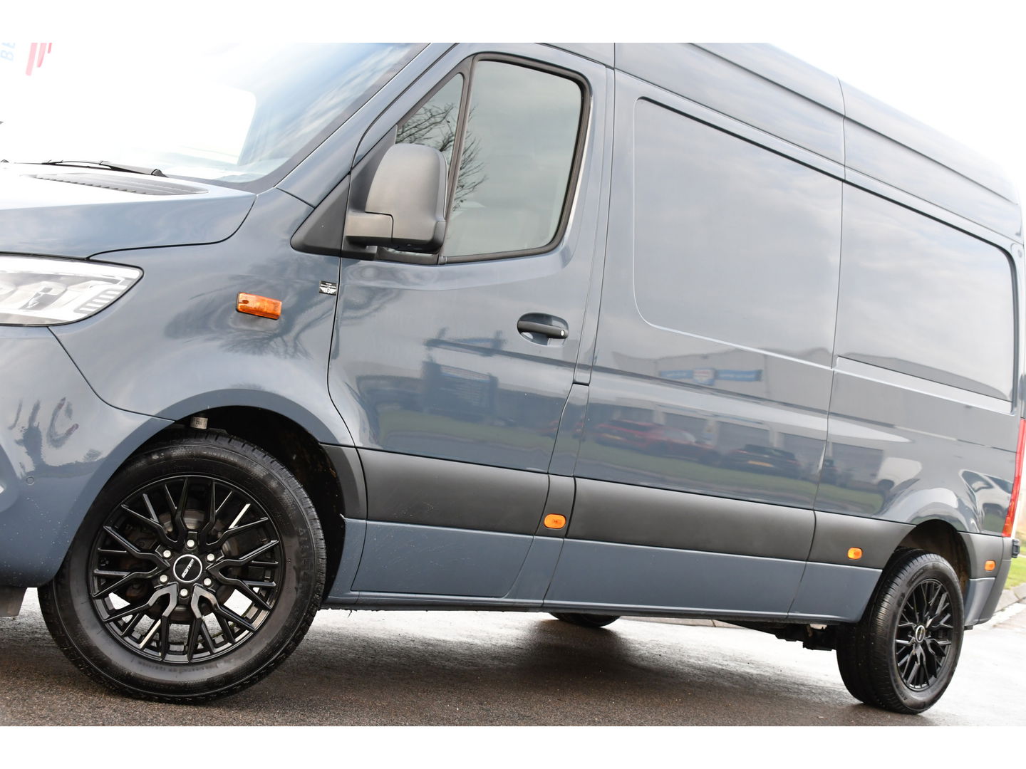 Mercedes-Benz Sprinter 315 1.9 CDI L2H2 FWD AMG Edition Adaptieve Cruise, 360 Camera, LED, Carplay, NAVI, Sensoren, Automaat, 150pk, Uniek!