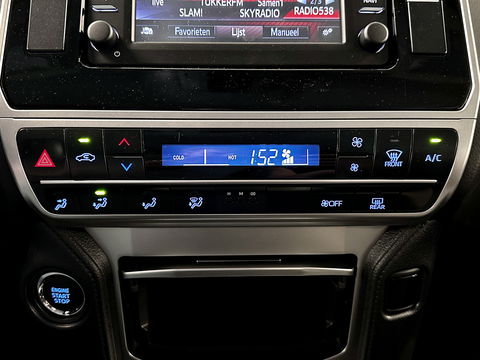 Toyota Land Cruiser 2.8 D-4D-F Challenger High Roof Blind Van | Direct Leverbaar | 3500 Kg Trekken | Tot 10 Jaar Garantie | Cruise Control | Trekhaak | Airconditioning |