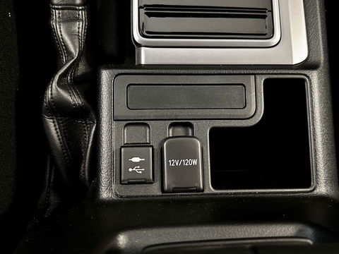 Toyota Land Cruiser 2.8 D-4D-F Challenger High Roof Blind Van | Direct Leverbaar | 3500 Kg Trekken | Tot 10 Jaar Garantie | Cruise Control | Trekhaak | Airconditioning |