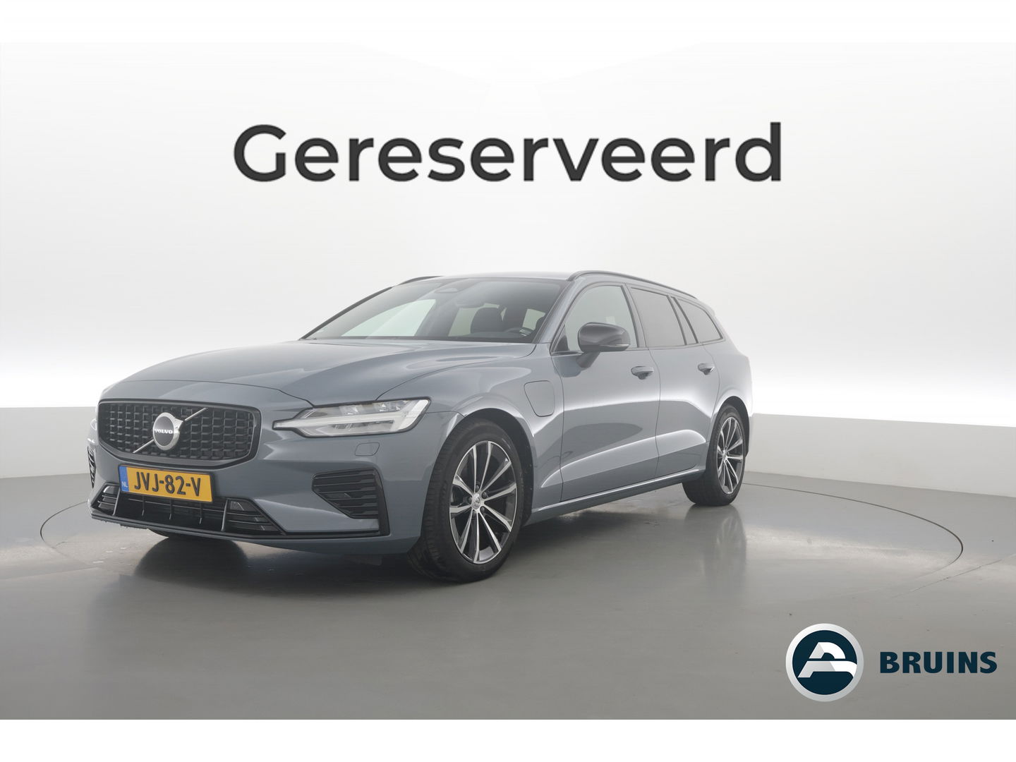 Volvo V60 2.0 T6 Plug-in hybrid AWD Plus Dark | Sportstoelen | ACC | Blis | stoel & stuur Verwarming | trekhaak | carplay |