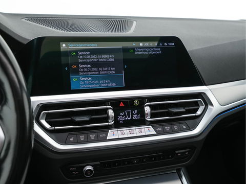 BMW 3 Serie Touring 320e M-Sportpack Business Edition Plus (Plug-In) (INCL-BTW) *PANO | LASER-LED | LEATHER | HEATED-SPORTSEATS | HARMAN/KARDON | VIRTUAL-COCKPIT | AMBIENT-LIGHT | NAVI-FULLMAP | DAB+ | 18''ALU*