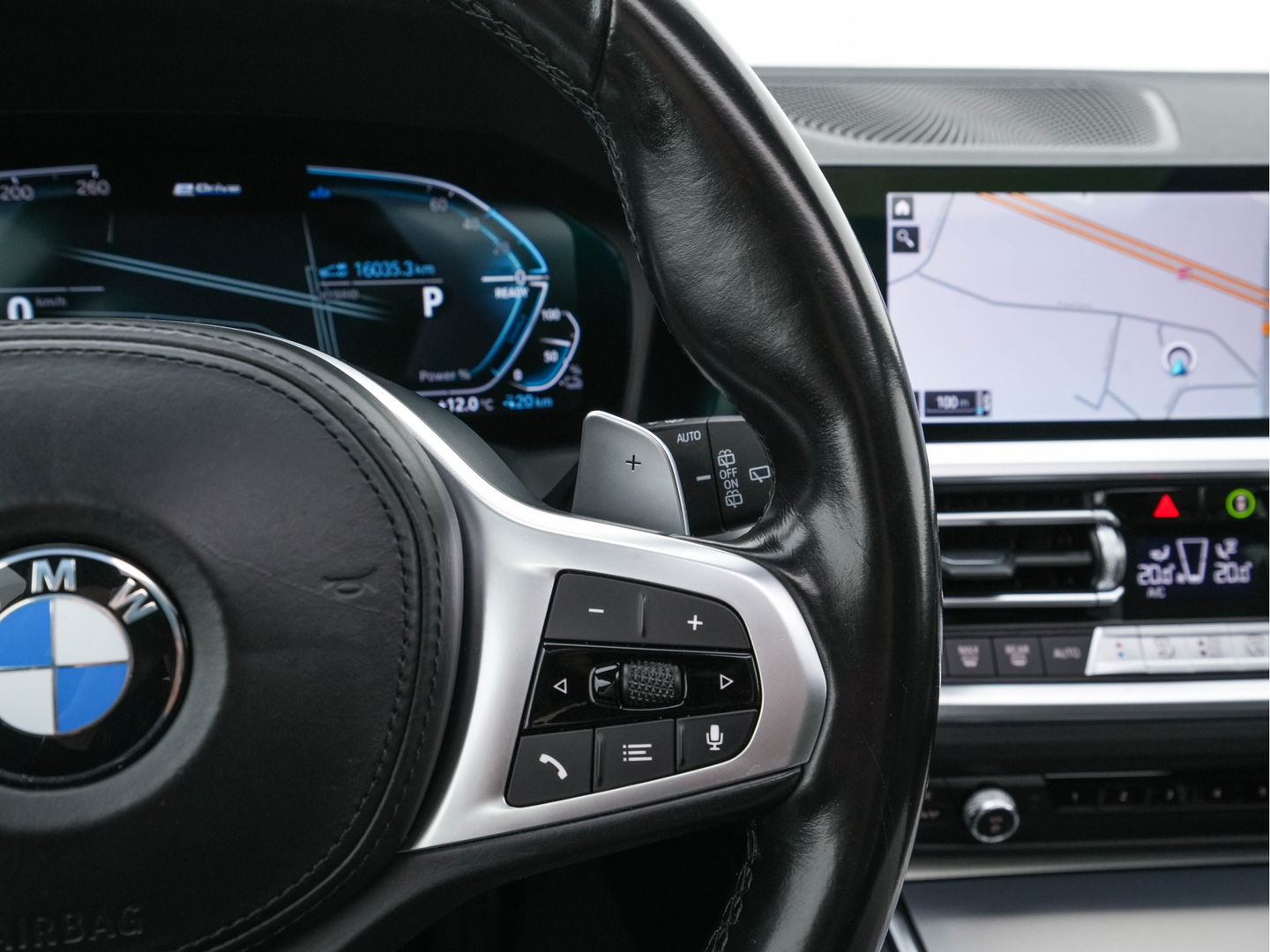 BMW 3 Serie Touring 320e M-Sportpack Business Edition Plus (Plug-In) (INCL-BTW) *PANO | LASER-LED | LEATHER | HEATED-SPORTSEATS | HARMAN/KARDON | VIRTUAL-COCKPIT | AMBIENT-LIGHT | NAVI-FULLMAP | DAB+ | 18''ALU*