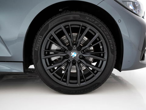 BMW 3 Serie Touring 320e M-Sportpack Business Edition Plus (Plug-In) (INCL-BTW) *PANO | LASER-LED | LEATHER | HEATED-SPORTSEATS | HARMAN/KARDON | VIRTUAL-COCKPIT | AMBIENT-LIGHT | NAVI-FULLMAP | DAB+ | 18''ALU*