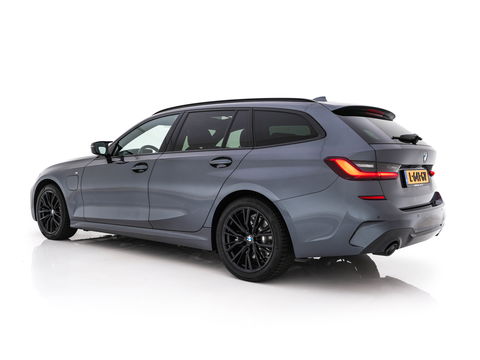 BMW 3 Serie Touring 320e M-Sportpack Business Edition Plus (Plug-In) (INCL-BTW) *PANO | LASER-LED | LEATHER | HEATED-SPORTSEATS | HARMAN/KARDON | VIRTUAL-COCKPIT | AMBIENT-LIGHT | NAVI-FULLMAP | DAB+ | 18''ALU*