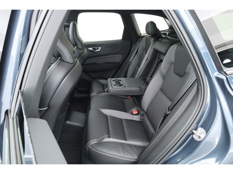 Volvo XC60 2.0 T8 Plug-in hybrid AWD Plus Black Edition | Pano | Head up | 360 Camera | Blis | Acc | H&K Audio | Mem stoelen |