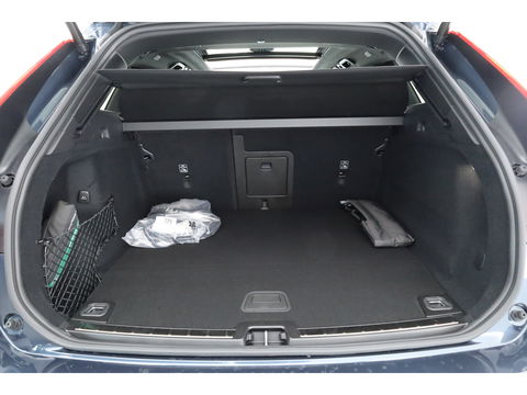 Volvo XC60 2.0 T8 Plug-in hybrid AWD Plus Black Edition | Pano | Head up | 360 Camera | Blis | Acc | H&K Audio | Mem stoelen |