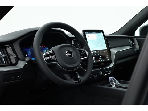 Volvo XC60 2.0 T8 Plug-in hybrid AWD Plus Black Edition | Pano | Head up | 360 Camera | Blis | Acc | H&K Audio | Mem stoelen |
