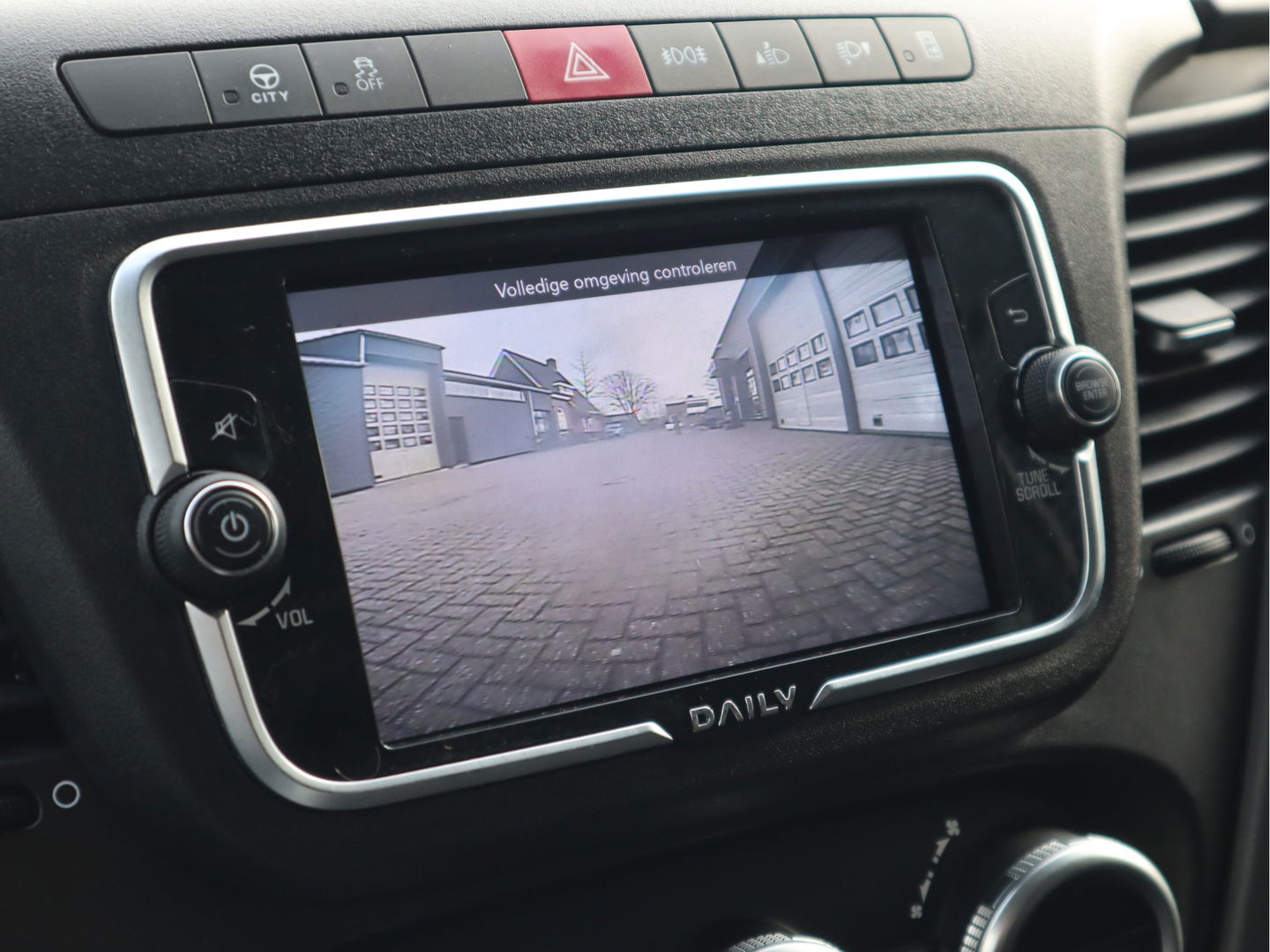 Iveco Daily 40C18 3.0 Hi-Matic Automaat Euro 6 Bakwagen - Laadklep 1000kg