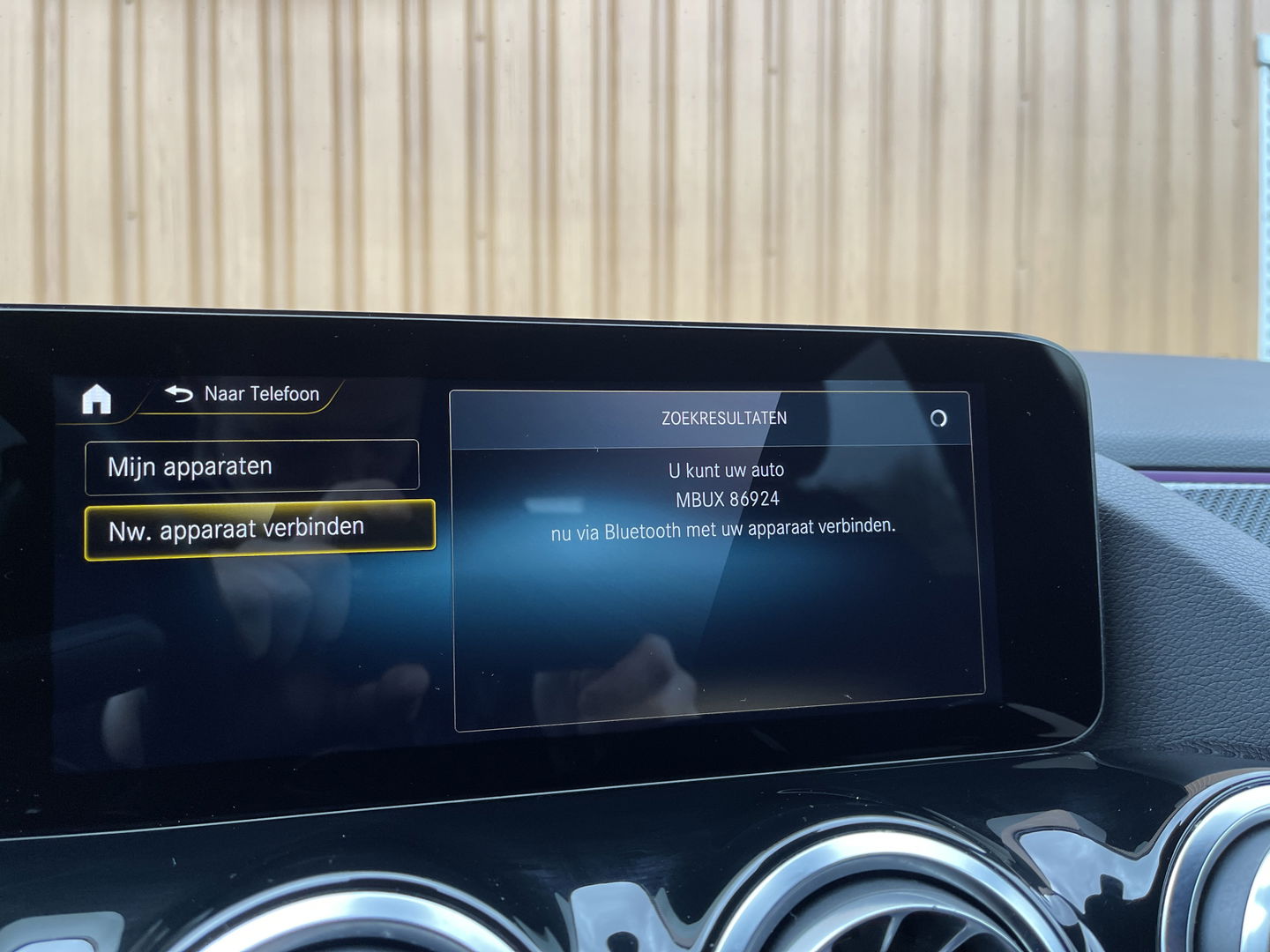 Mercedes-Benz B-Klasse 200 Business Solution AMG | Sfeerverlichting | Apple Carplay | Android Auto | DAB | Rijmodus Regeling | Adaptieve Cruise Control | Lane Assist |