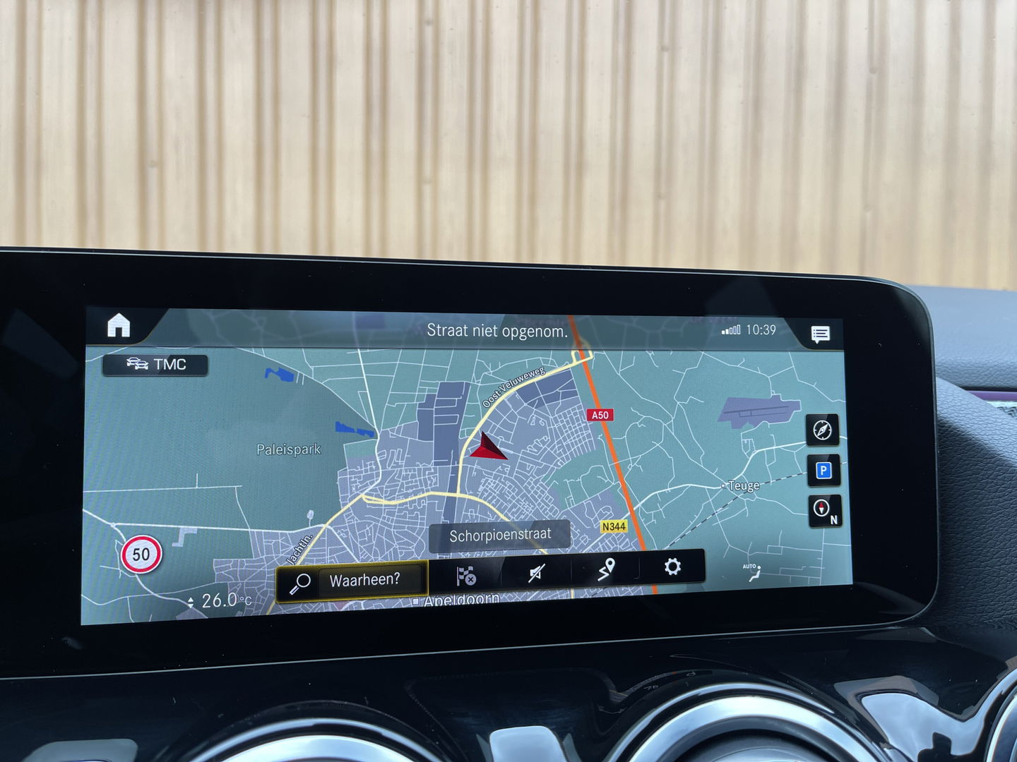 Mercedes-Benz B-Klasse 200 Business Solution AMG | Sfeerverlichting | Apple Carplay | Android Auto | DAB | Rijmodus Regeling | Adaptieve Cruise Control | Lane Assist |