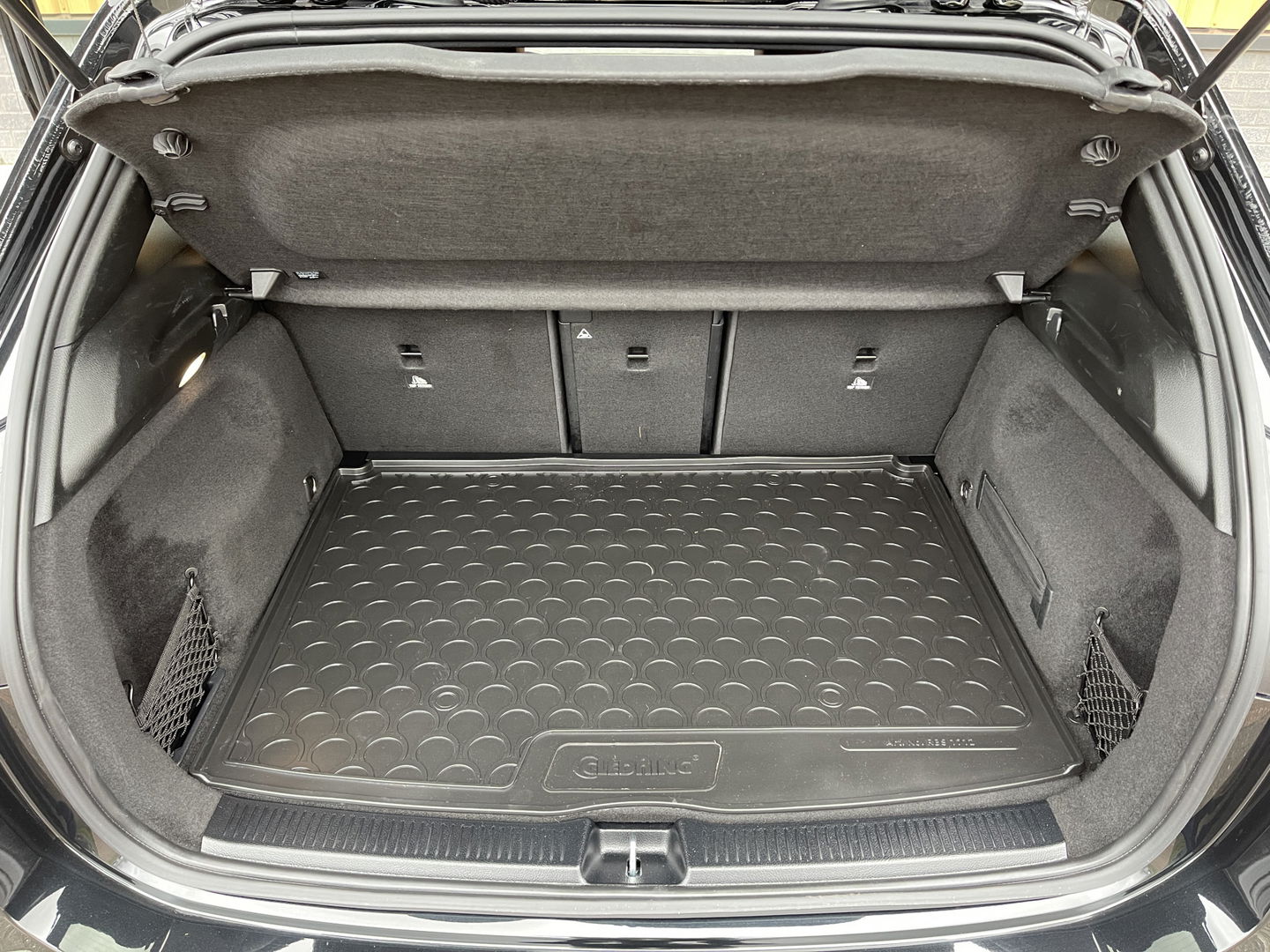 Mercedes-Benz B-Klasse 200 Business Solution AMG | Sfeerverlichting | Apple Carplay | Android Auto | DAB | Rijmodus Regeling | Adaptieve Cruise Control | Lane Assist |