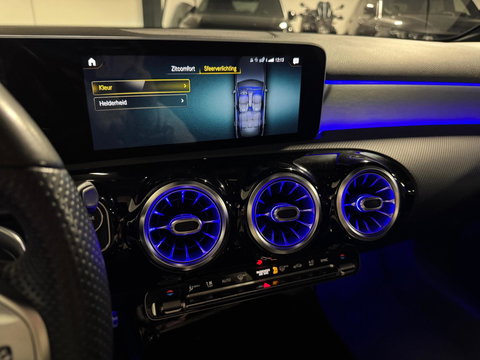 Mercedes-Benz A-Klasse 180 Business Solution AMG PANO KEYLESS