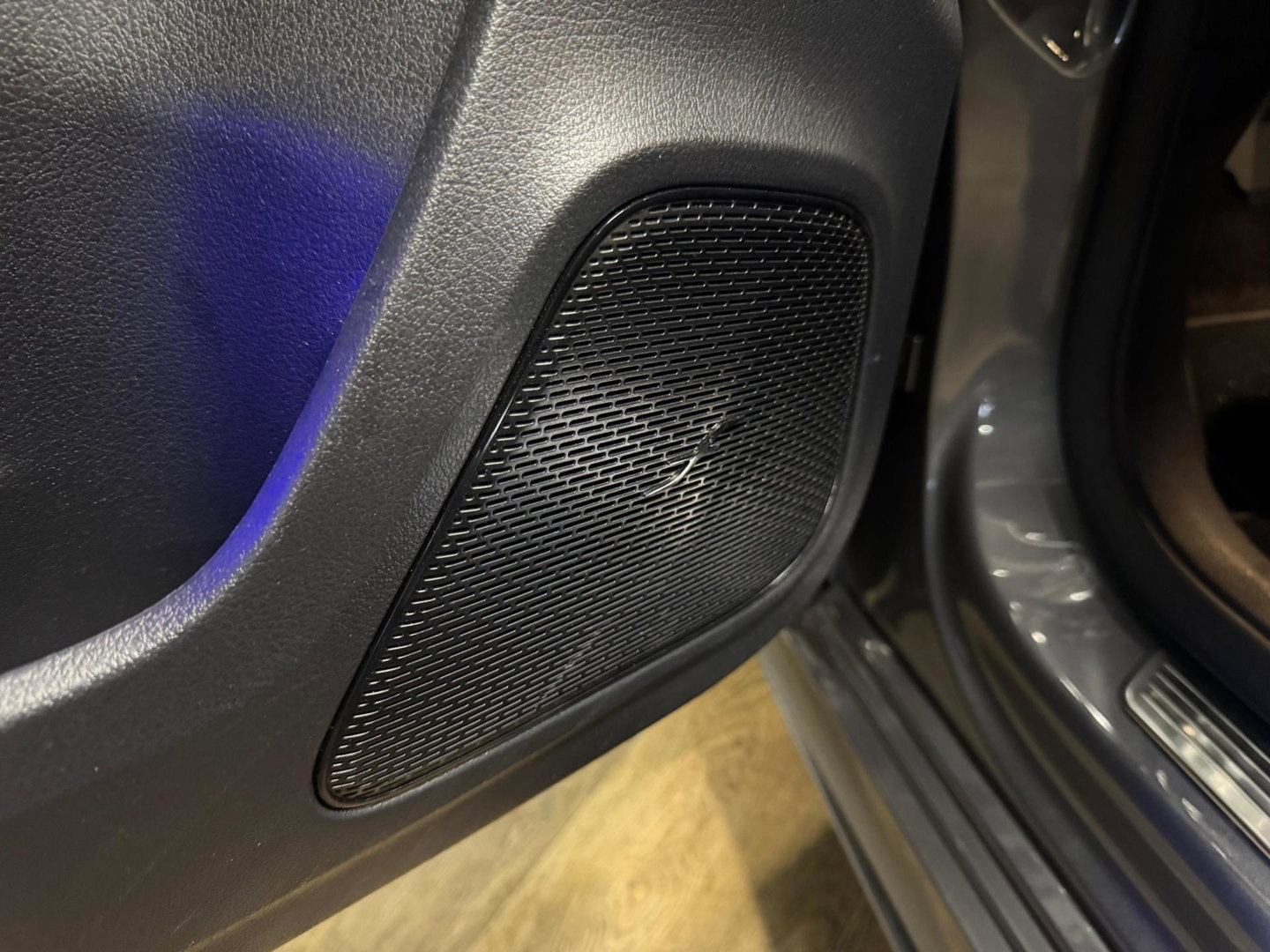 Mercedes-Benz A-Klasse 180 Business Solution AMG PANO KEYLESS