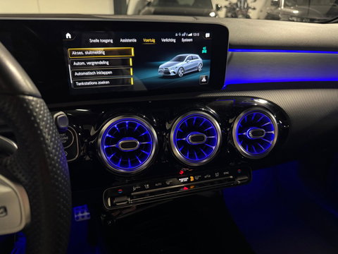 Mercedes-Benz A-Klasse 180 Business Solution AMG PANO KEYLESS