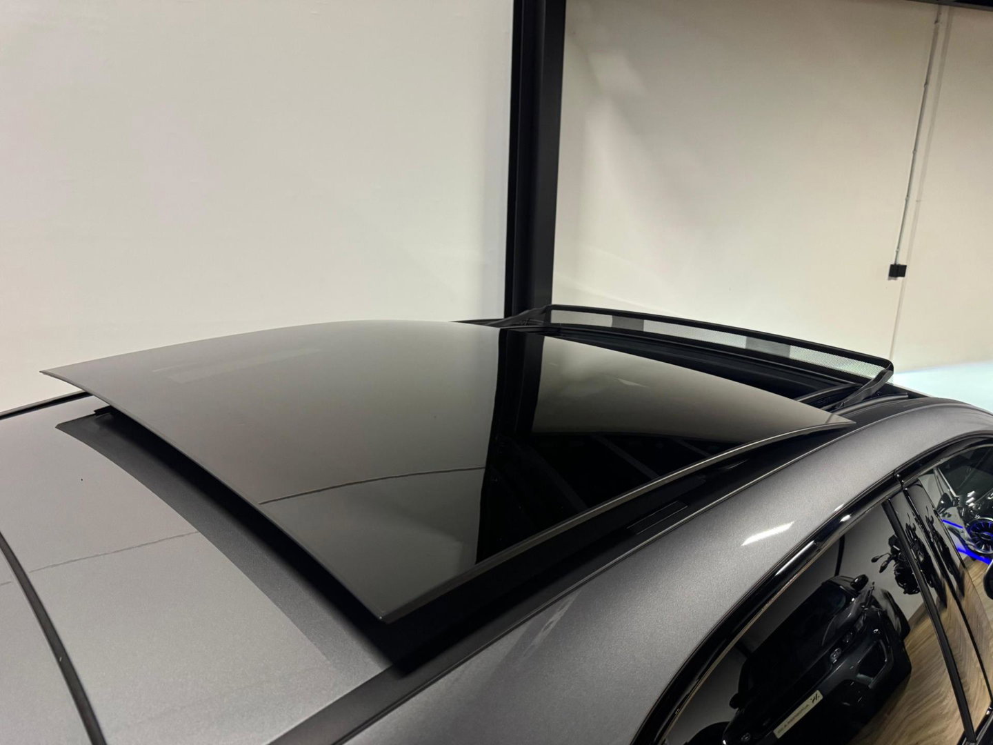 Mercedes-Benz A-Klasse 180 Business Solution AMG PANO KEYLESS