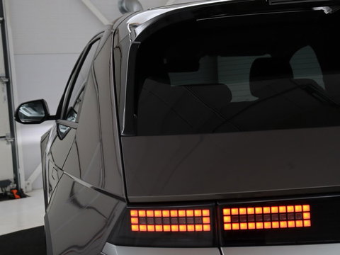 Hyundai IONIQ 5 Connect 58 kWh | SOH 91% | Warmtepomp | Stoelverwarming | Adaptive cruise | Bose Sound | Camera | Carplay | Half leder | Vehicle-to-load | Keyless | Navigatie | Full LED
