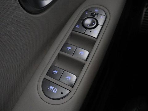 Hyundai IONIQ 5 Connect 58 kWh | SOH 91% | Warmtepomp | Stoelverwarming | Adaptive cruise | Bose Sound | Camera | Carplay | Half leder | Vehicle-to-load | Keyless | Navigatie | Full LED