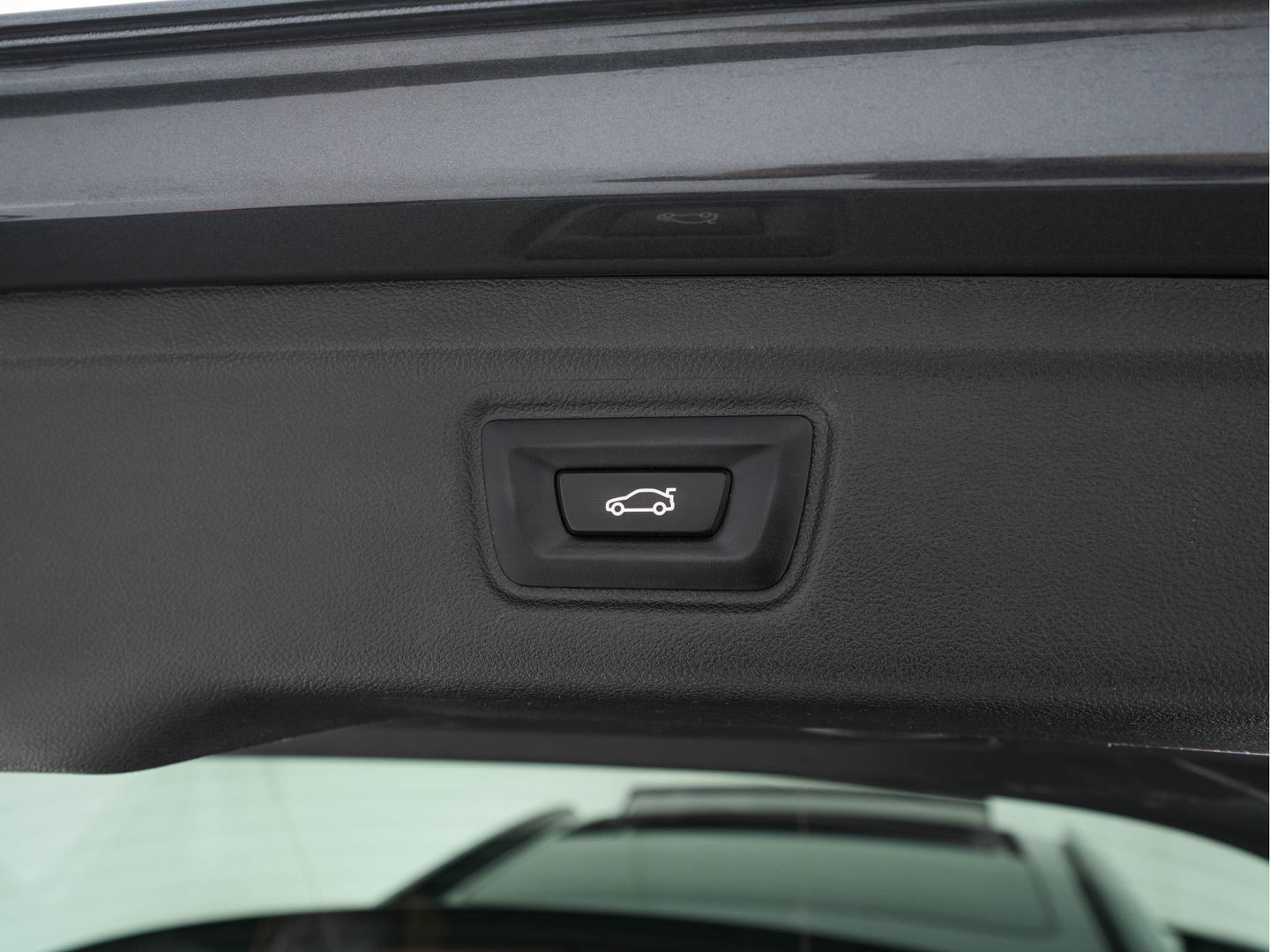 BMW 3 Serie Touring 320e M-Sportpack Business Edition Plus (Plug-In) (INCL-BTW) *PANO | LASER-LED | LEATHER | HEATED-SPORTSEATS | HARMAN/KARDON | VIRTUAL-COCKPIT | AMBIENT-LIGHT | NAVI-FULLMAP | DAB+ | 18''ALU*