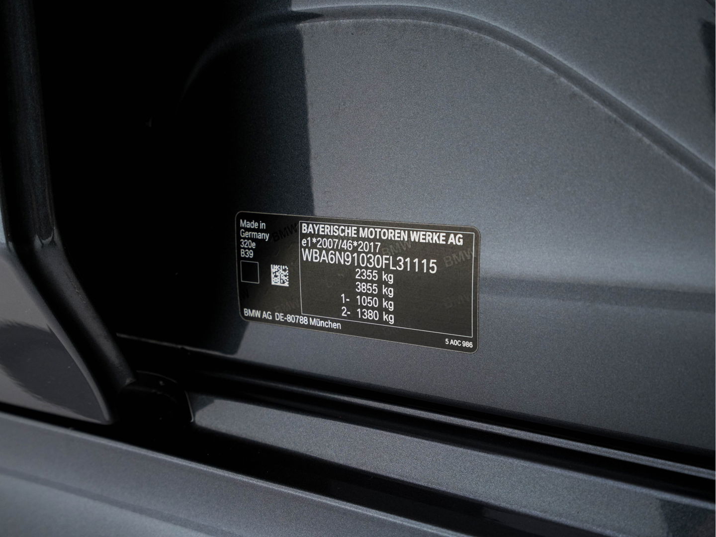 BMW 3 Serie Touring 320e M-Sportpack Business Edition Plus (Plug-In) (INCL-BTW) *PANO | LASER-LED | LEATHER | HEATED-SPORTSEATS | HARMAN/KARDON | VIRTUAL-COCKPIT | AMBIENT-LIGHT | NAVI-FULLMAP | DAB+ | 18''ALU*