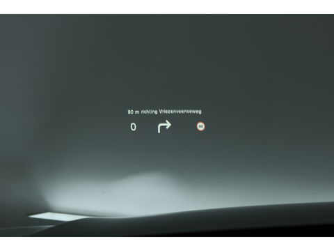 Volvo XC60 2.0 T6 Plug-in hybrid AWD Ultra Black Edition | Full Option | Luchtvering | Massage | B&W Audio | Trekhaak | 360 camera | Head-up |