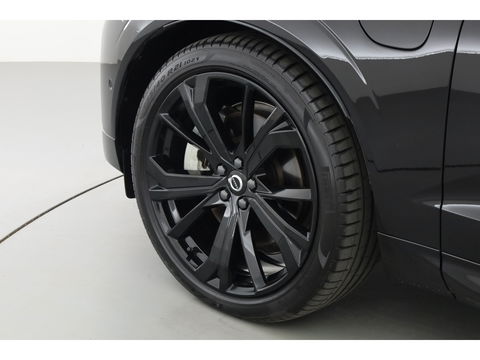 Volvo XC60 2.0 T6 Plug-in hybrid AWD Ultra Black Edition | Full Option | Luchtvering | Massage | B&W Audio | Trekhaak | 360 camera | Head-up |