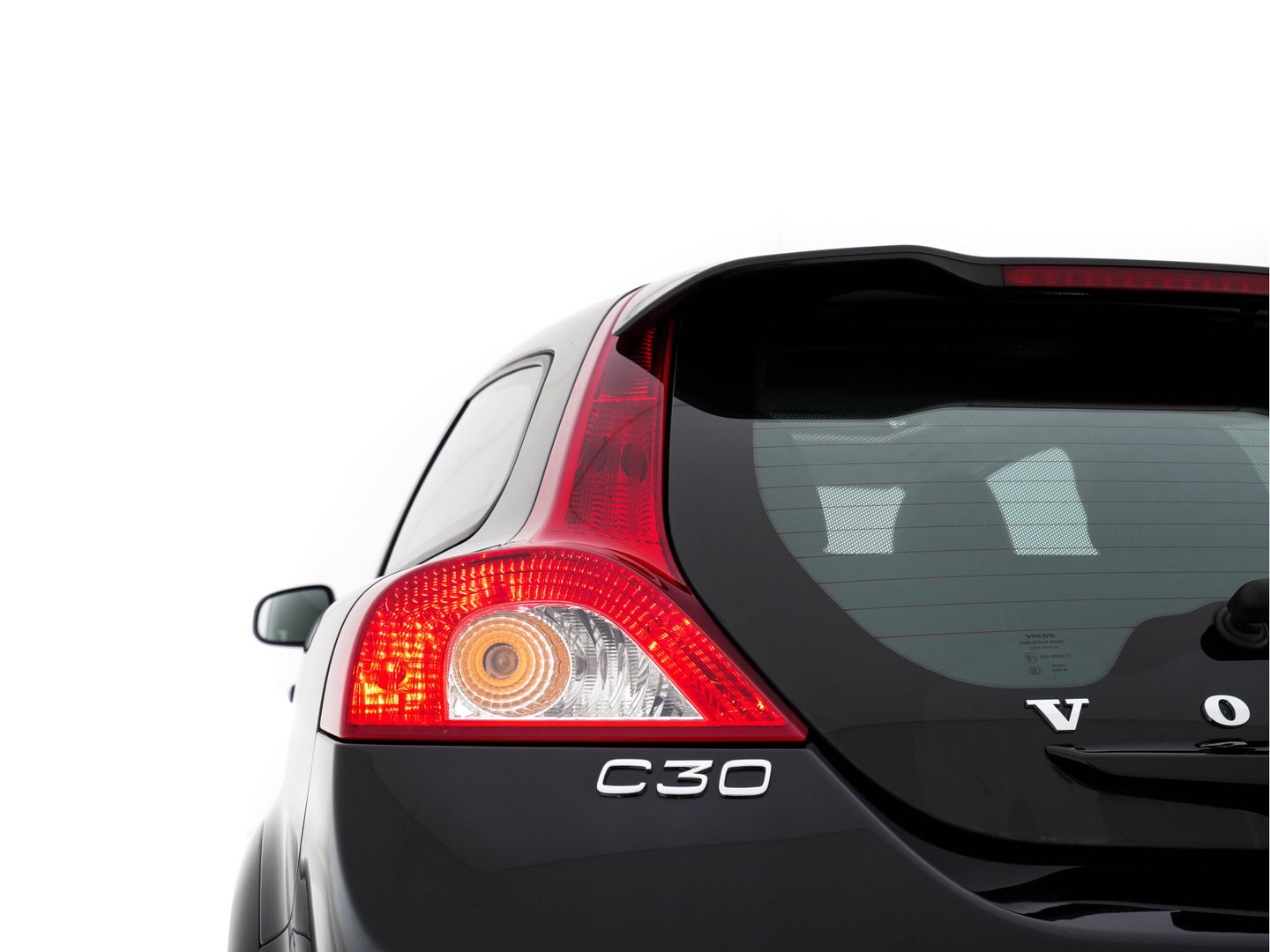 Volvo C30 1.6 D2 R-Design Sport-pack *PANO | BI-XENON | LEATHER-FABRIC | NAVI-FULLMAP | HEATED-SPORTSEATS | ECC | CARBON-INLAY | PDC | PREMIUM-AUDIO | CRUISE | 17''ALU*