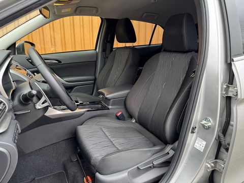 Mitsubishi Eclipse Cross 1.5 DI-T Intense | Origineel Nederlands | 1e Eigenaar! | Apple Carplay | Android Auto | Trekhaak | Lane Assist | DAB | Head-Up Display |