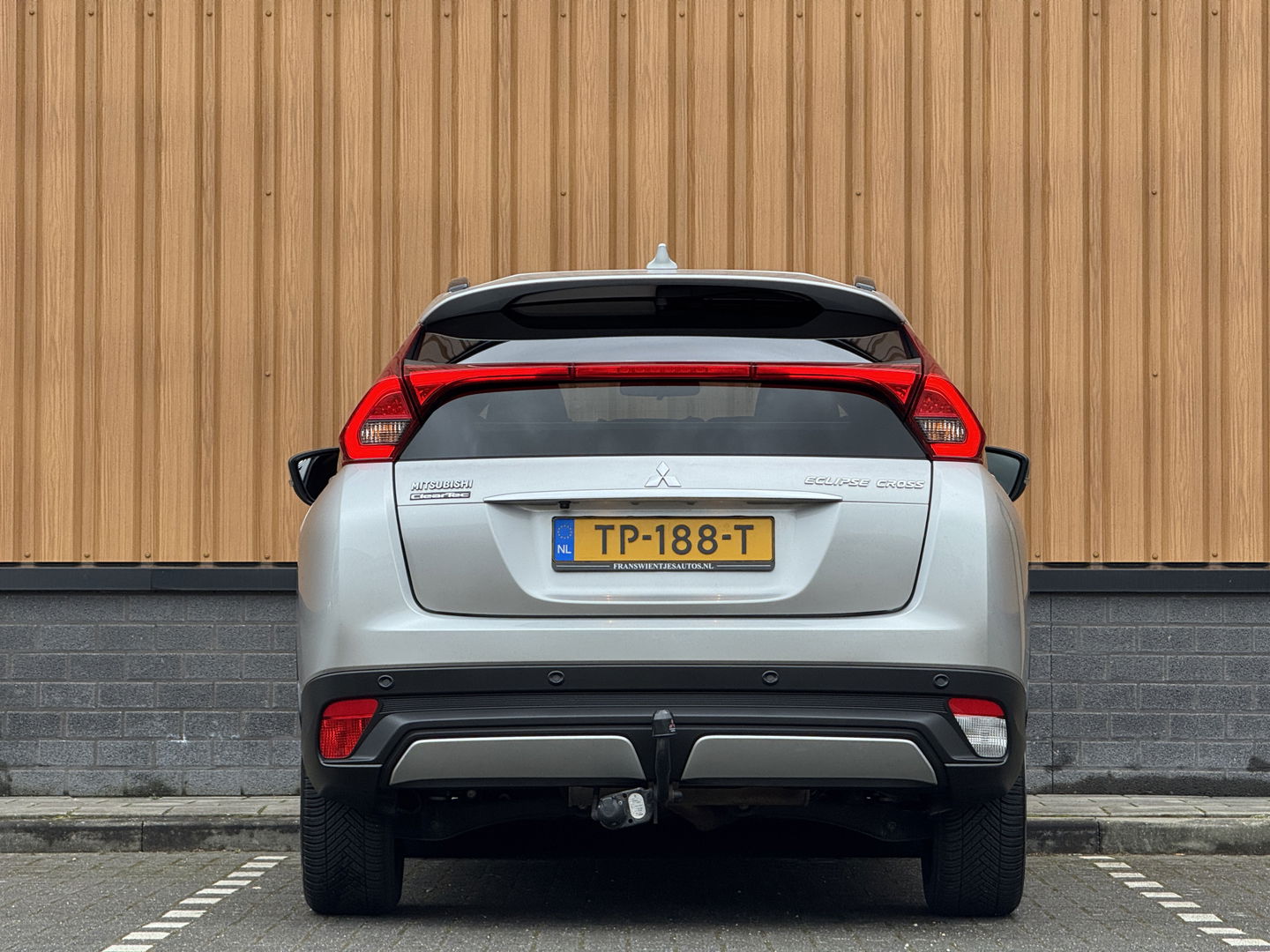 Mitsubishi Eclipse Cross 1.5 DI-T Intense | Origineel Nederlands | 1e Eigenaar! | Apple Carplay | Android Auto | Trekhaak | Lane Assist | DAB | Head-Up Display |