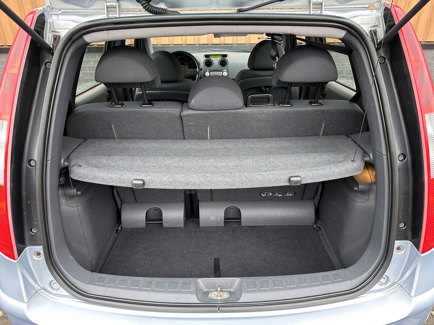 Mitsubishi Colt 1.3 Inform Cool Pack Plus 5-Drs | APK 02-2027 | NAP! | 15" Lichtmetaal | Airconditioning | Isofix | Centrale Deurvergrendeling | Elektrische Ramen voor