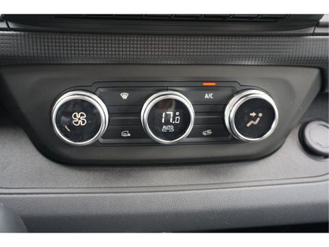 Renault Trafic 170PK L2H1 DC EDC AUT BPM VRIJ!! Navi,  Climate, Cruise, LED, 17" LM!! NR. 609