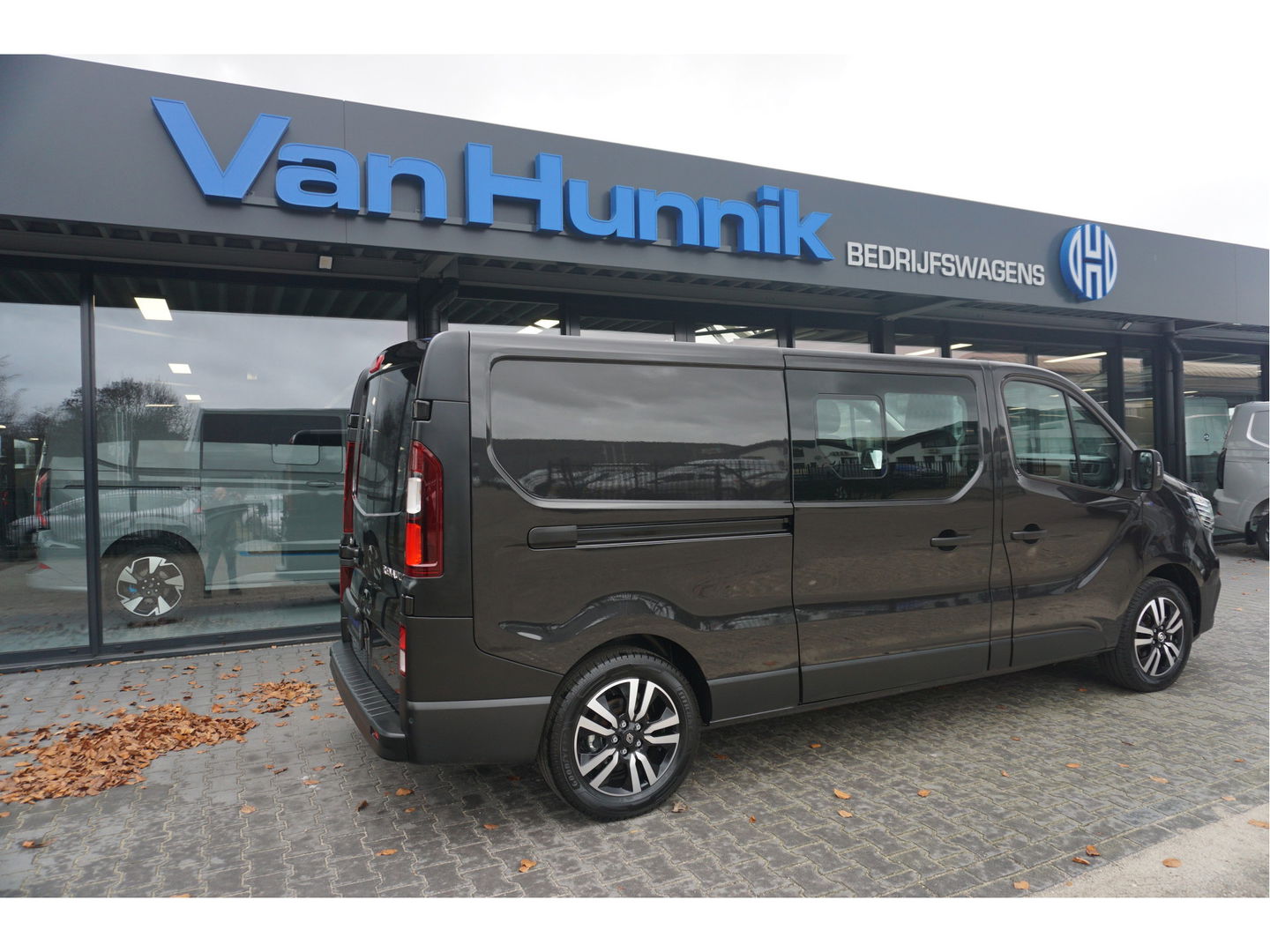 Renault Trafic 170PK L2H1 DC EDC AUT BPM VRIJ!! Navi,  Climate, Cruise, LED, 17" LM!! NR. 609