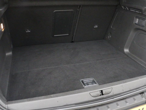 Opel Grandland X 1.6 Turbo Hybrid Business Edition | SOH 95% | Trekhaak | Navigatie | Carplay | Parkeerhulp | Full LED | Cruise control | Bluetooth | Climate control | PHEV | Plug In