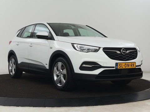 Opel Grandland X 1.6 Turbo Hybrid Business Edition | SOH 95% | Trekhaak | Navigatie | Carplay | Parkeerhulp | Full LED | Cruise control | Bluetooth | Climate control | PHEV | Plug In