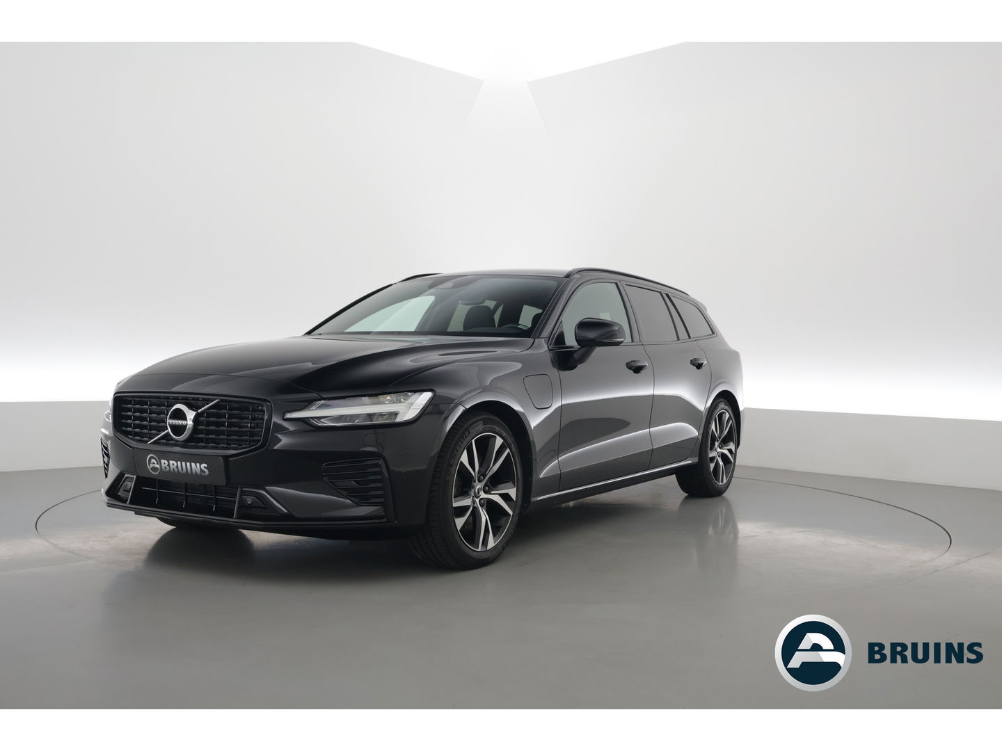 Volvo V60 2.0 T6 Recharge AWD R-Design | Trekhaak | SOH 99,1 | Mem stoelen | camera| Stoel & Stuur verw. |