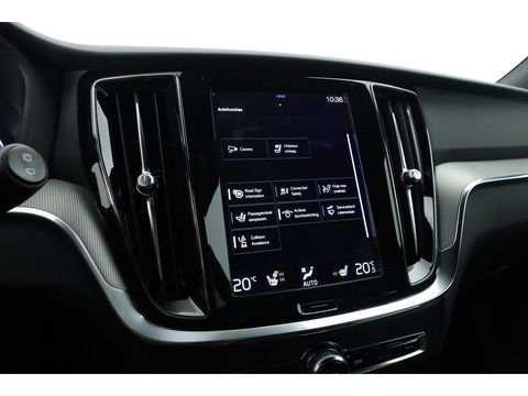 Volvo V60 2.0 T6 Recharge AWD R-Design | Trekhaak | SOH 99,1 | Mem stoelen | camera| Stoel & Stuur verw. |