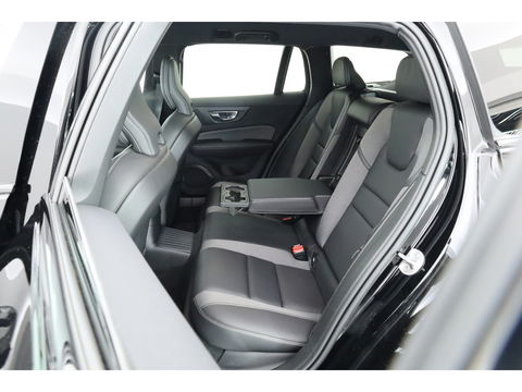 Volvo V60 2.0 T6 Recharge AWD R-Design | Trekhaak | SOH 99,1 | Mem stoelen | camera| Stoel & Stuur verw. |