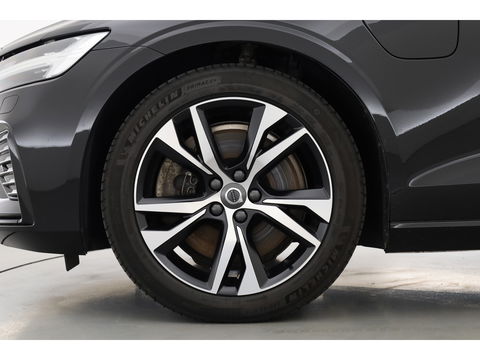 Volvo V60 2.0 T6 Recharge AWD R-Design | Trekhaak | SOH 99,1 | Mem stoelen | camera| Stoel & Stuur verw. |