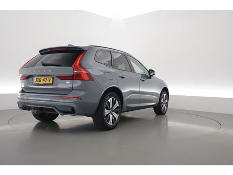 Volvo XC60 2.0 T6 Plug-in hybrid AWD Plus Dark | Trekhaak | Pano | ACC | Blis  | H&K Audio | Sport stoelen | stoel&stuur Verw. |