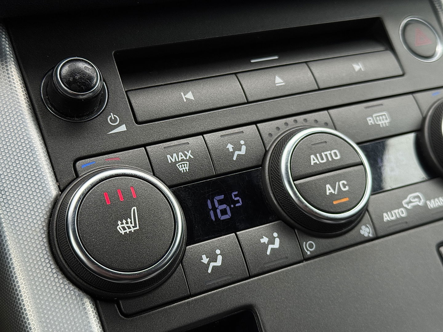 Land Rover Range Rover Evoque 2.2 TD4 4WD Dynamic Business Edition | Panoramadak | Leder | Elektrische Stoelen | Navigatie | Stoelverwarming | 20" Lichtmetaal | Camera | LED |