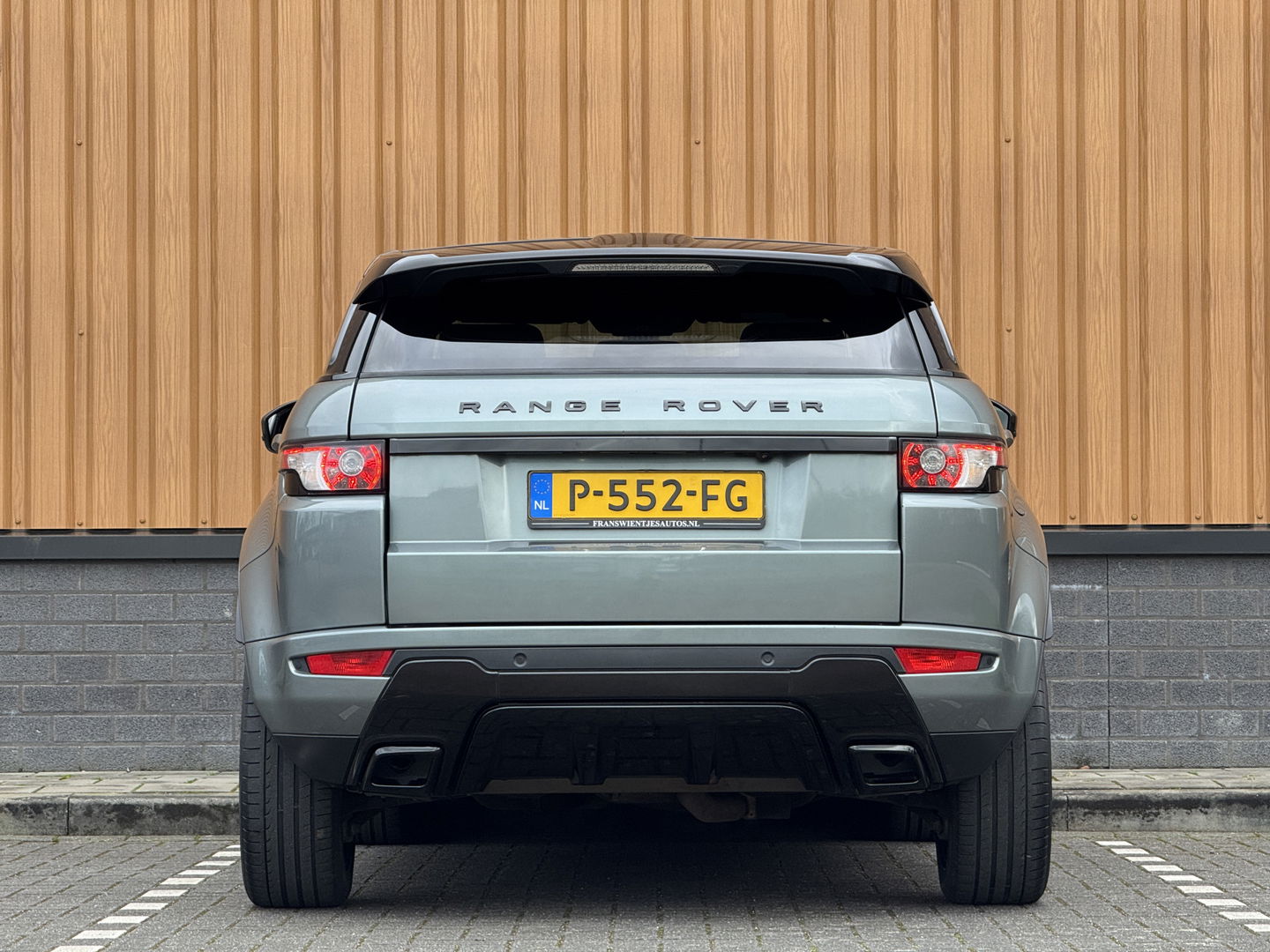 Land Rover Range Rover Evoque 2.2 TD4 4WD Dynamic Business Edition | Panoramadak | Leder | Elektrische Stoelen | Navigatie | Stoelverwarming | 20" Lichtmetaal | Camera | LED |