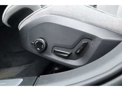 Volvo V90 2.0 T6 Plug-in hybrid AWD Ultimate Dark | Pano | 360 camera | Blis | ACC | H&K Audio | Mem Stoelen |