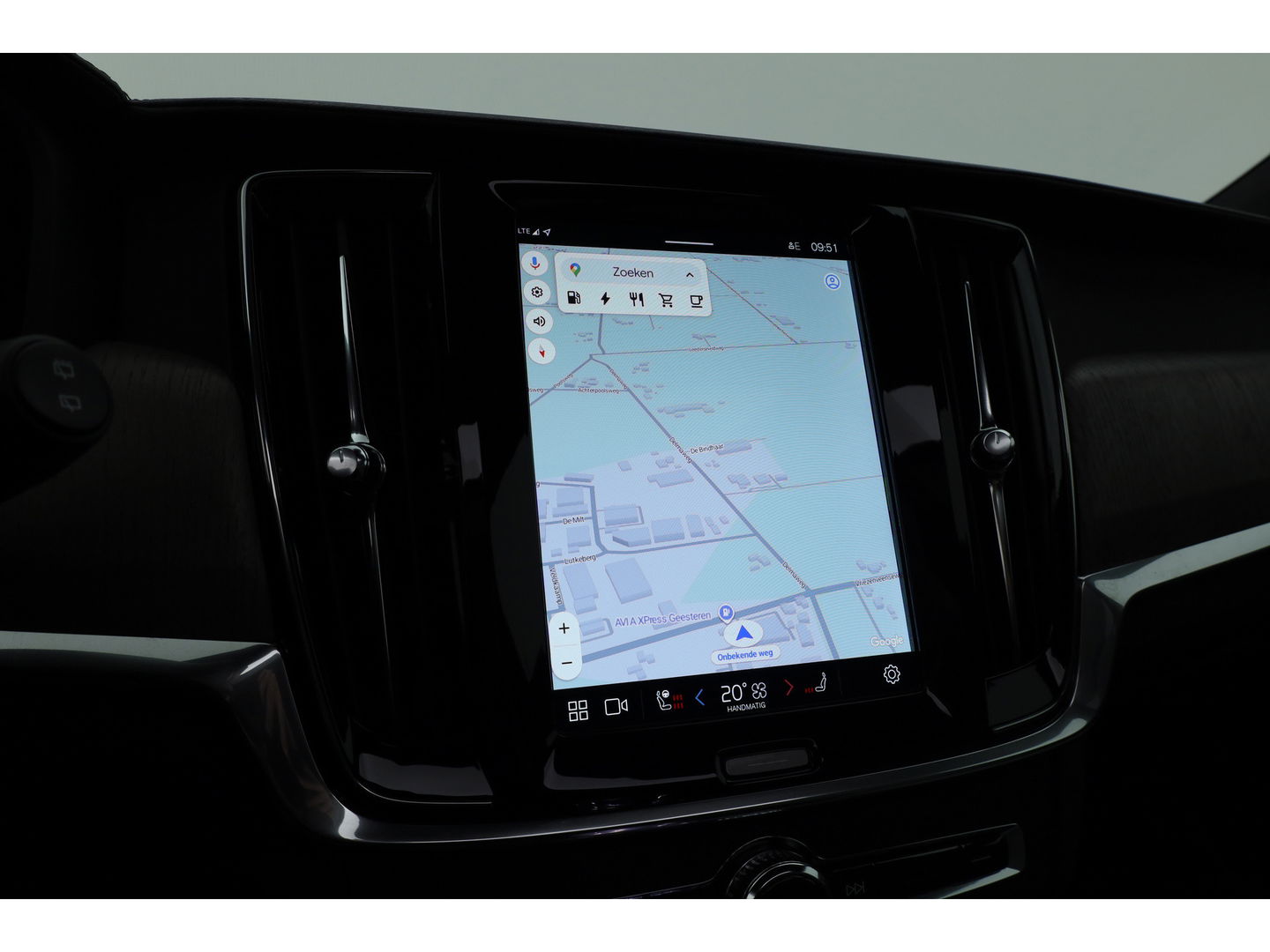 Volvo V90 2.0 T6 Plug-in hybrid AWD Ultimate Dark | Pano | 360 camera | Blis | ACC | H&K Audio | Mem Stoelen |