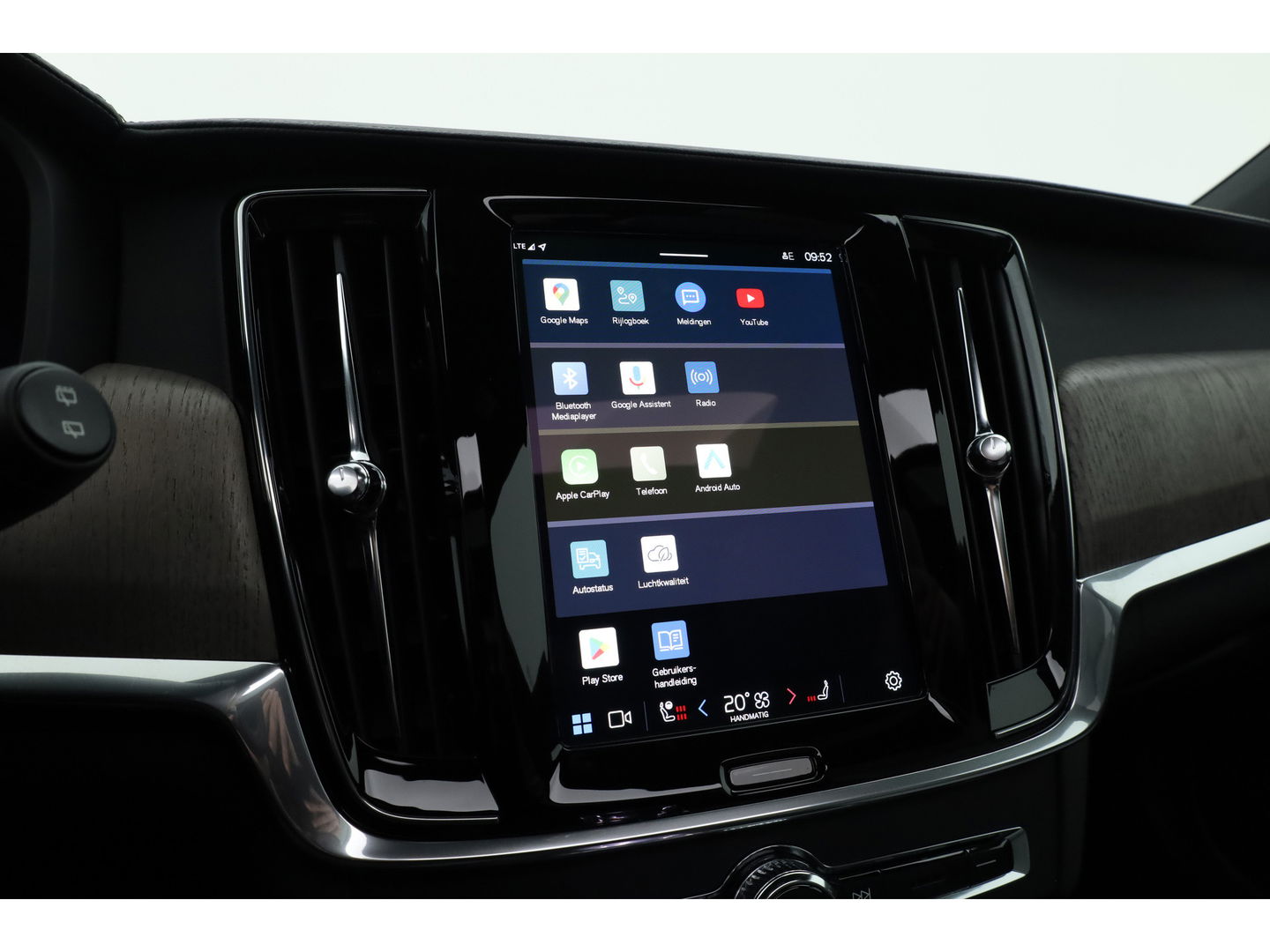 Volvo V90 2.0 T6 Plug-in hybrid AWD Ultimate Dark | Pano | 360 camera | Blis | ACC | H&K Audio | Mem Stoelen |