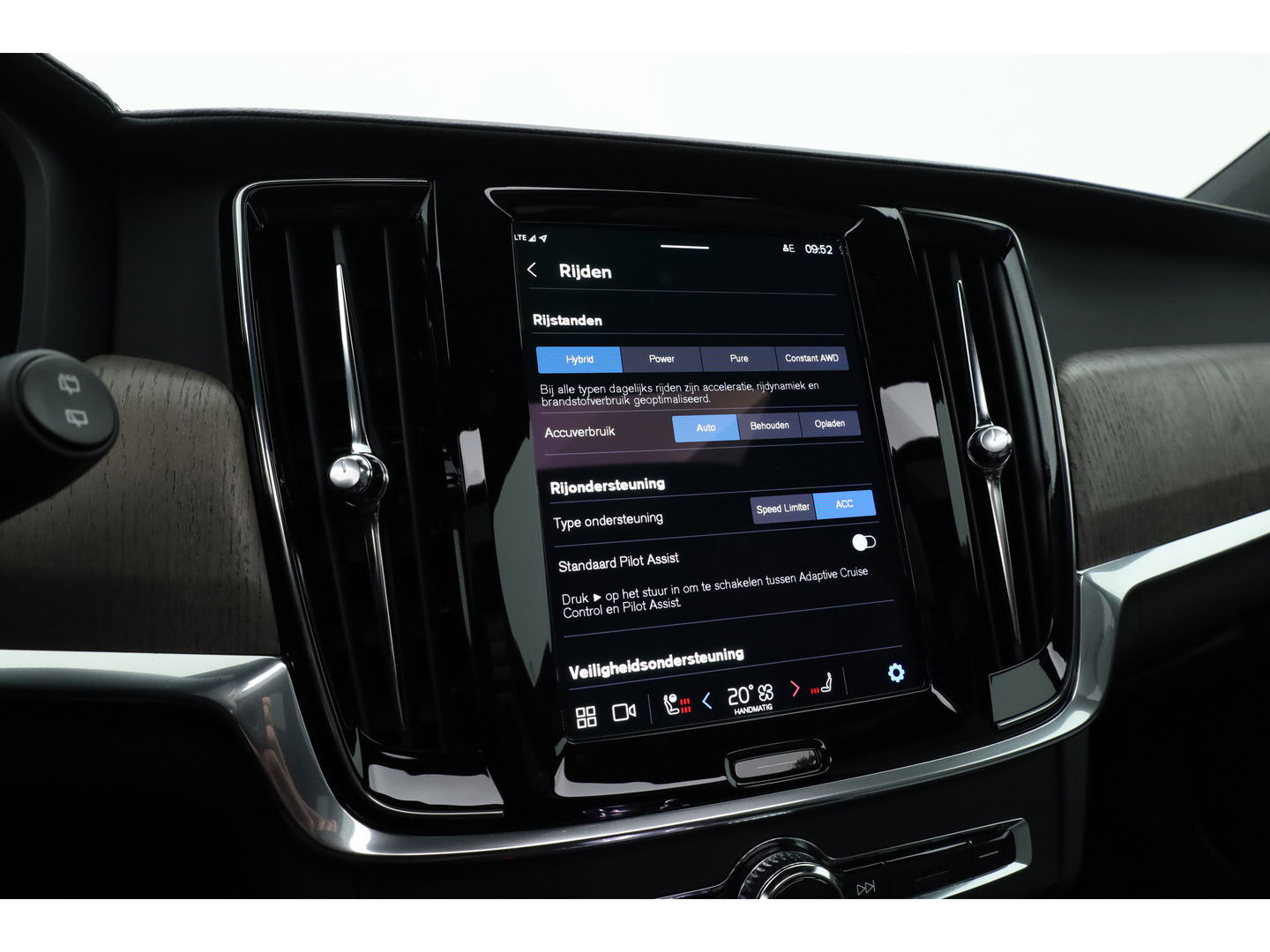 Volvo V90 2.0 T6 Plug-in hybrid AWD Ultimate Dark | Pano | 360 camera | Blis | ACC | H&K Audio | Mem Stoelen |