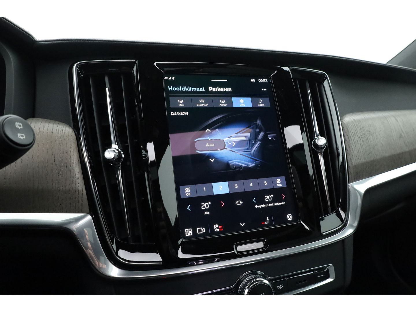 Volvo V90 2.0 T6 Plug-in hybrid AWD Ultimate Dark | Pano | 360 camera | Blis | ACC | H&K Audio | Mem Stoelen |